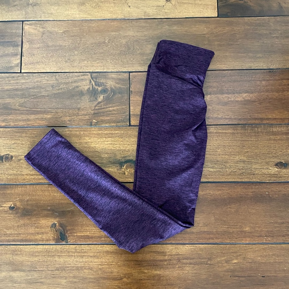 Booty scrunch legging in purple